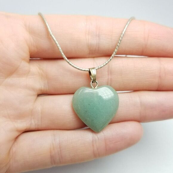 Vintage Sterling Silver Snake Chain with Green Heart Shape Stone Pendant, Estate - Picture 1 of 9